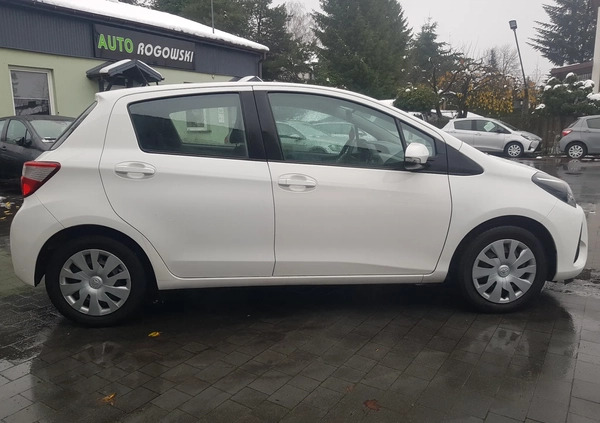 Toyota Yaris cena 33900 przebieg: 155000, rok produkcji 2019 z Tomaszów Mazowiecki małe 211